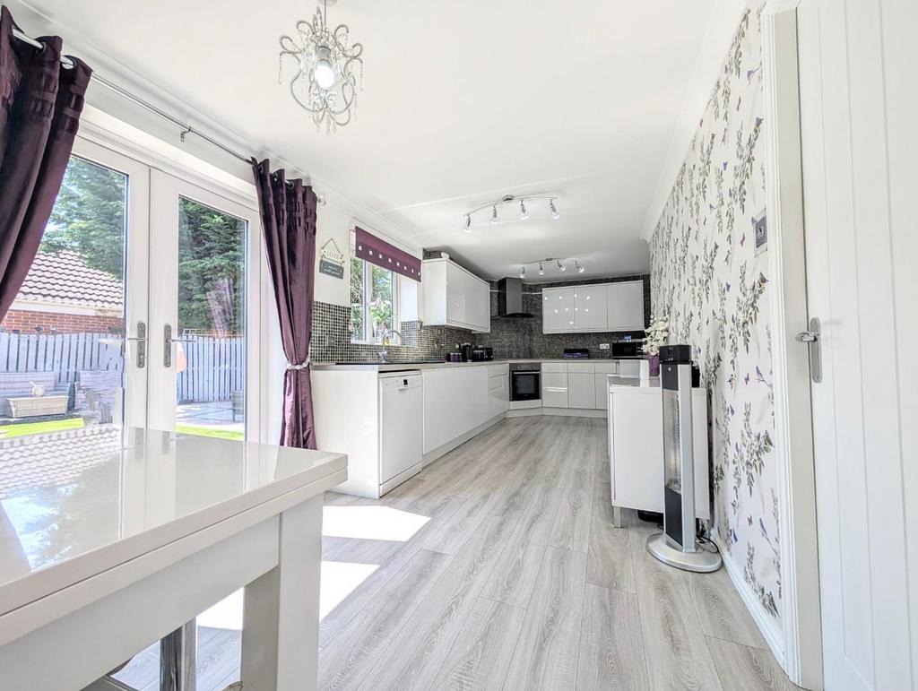 Kitchen diner