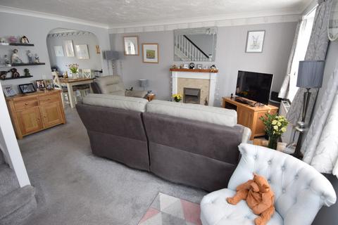 8 Blackcross Road, Amesbury, Salisbury, SP4 7XH