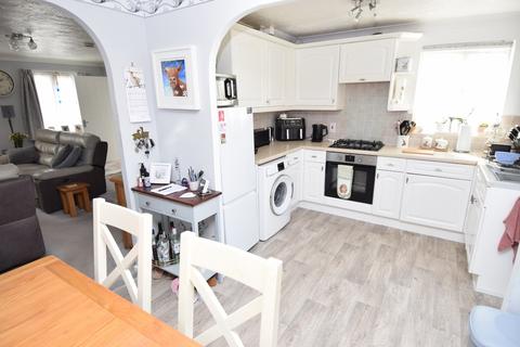 8 Blackcross Road, Amesbury, Salisbury, SP4 7XH