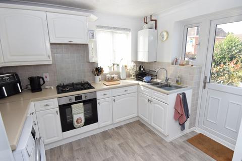 8 Blackcross Road, Amesbury, Salisbury, SP4 7XH