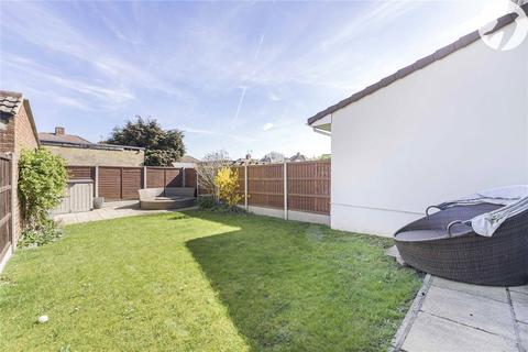 8 Gothic Close, Dartford, DA1 1PR