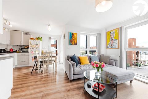2 bedroom flat for sale, Oakes Crescent, Dartford, Kent, DA1