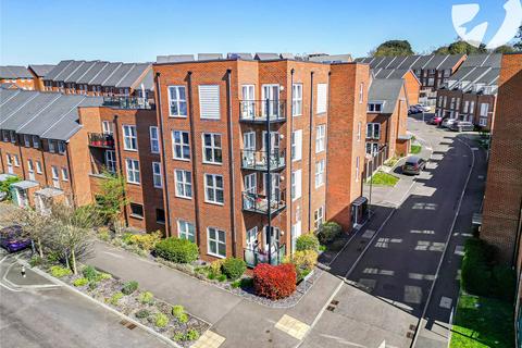 2 bedroom flat for sale, Oakes Crescent, Dartford, Kent, DA1