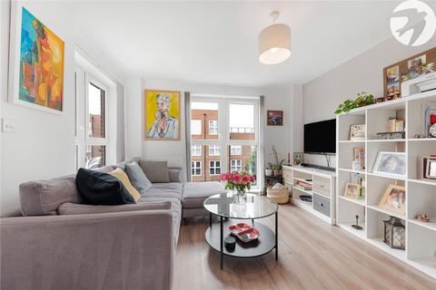 2 bedroom flat for sale, Oakes Crescent, Dartford, Kent, DA1