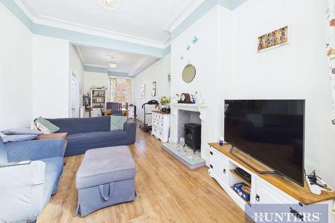129 Dean Road, Scarborough, YO12 7JH