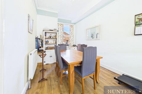129 Dean Road, Scarborough, YO12 7JH