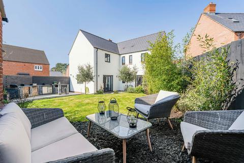 23 Cartmel Close, Towcester, NN12 6UA