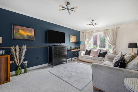23 Cartmel Close, Towcester, NN12 6UA