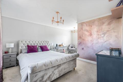 23 Cartmel Close, Towcester, NN12 6UA