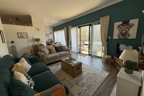2 bedroom apartment for sale, 11 Lark Valley Court, Lark Valley Drive, Fornham St. Martin, Bury St. Edmunds, Suffolk IP28 6UQ