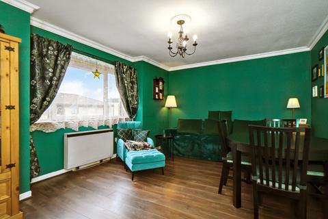 2 bedroom flat for sale, 9/8 Allanfield, EDINBURGH, EH7 5YH