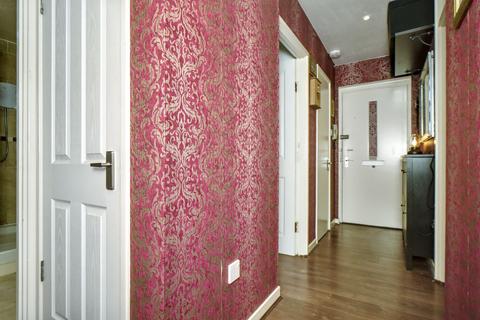 9/8 Allanfield, Edinburgh, EH7 5YH