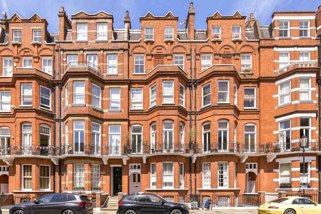 JLL Knightsbridge...
