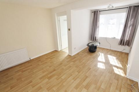 2 bedroom terraced house to rent, York Road, Ilford, IG1