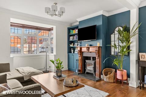 51 Pecks Hill, Nazeing, Waltham Abbey, EN9 2NX