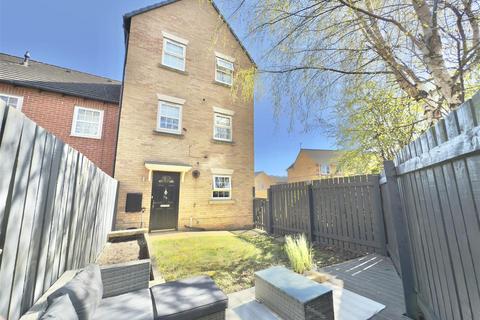 158 Barnsbridge Grove, Barnsley, S70 3RW
