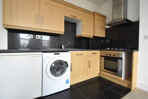 2 bedroom flat to rent, St Andrews Road, Southsea PO5