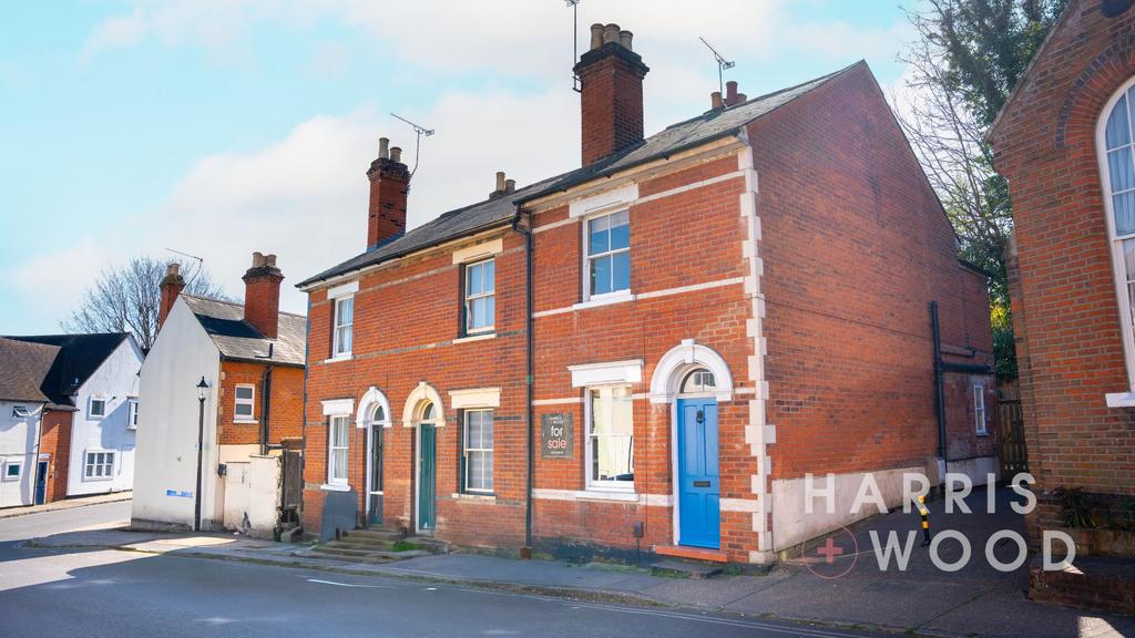 Nunns Road, Colchester, Essex, CO1 2 bed end of terrace house - £210,000