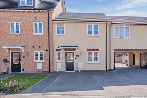 3 bedroom semi-detached house for sale, Waterside Crescent, Castleford, Castleford