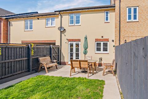 3 bedroom semi-detached house for sale, Waterside Crescent, Castleford, Castleford