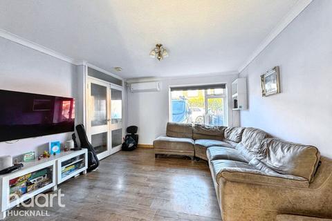 51 Howick Drive, Nottingham, NG6 7FQ