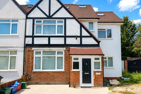 1 bedroom in a house share to rent, Church Stretton Road, Hounslow, TW3