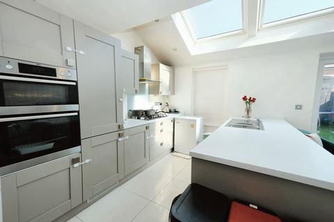 4 bedroom detached house for sale, Blyth Avenue, Eccles, M30
