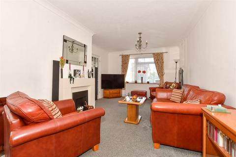 3 bedroom detached house for sale, Jubilee Road, Littlebourne, Canterbury, Kent