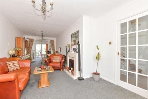 3 bedroom detached house for sale, Jubilee Road, Littlebourne, Canterbury, Kent