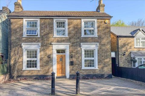 4 The Green, Feltham, TW13 4AF