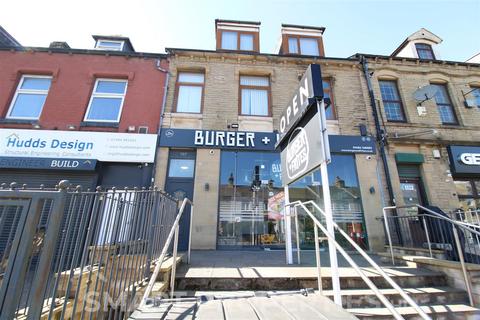 2 bedroom house to rent, Bradford Road, Huddersfield HD1