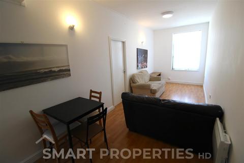 2 bedroom house to rent, Bradford Road, Huddersfield HD1
