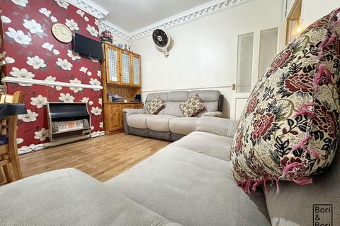 27 Poplar Road, Sparkhill, Birmingham, B11 1UH
