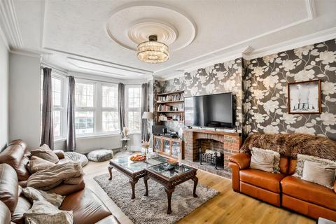 1 Windsor Road, London, E11 3QU