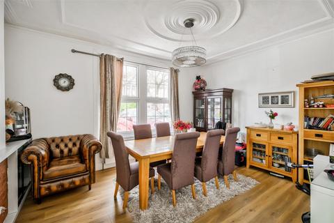 1 Windsor Road, London, E11 3QU