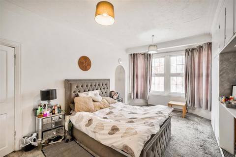 1 Windsor Road, London, E11 3QU