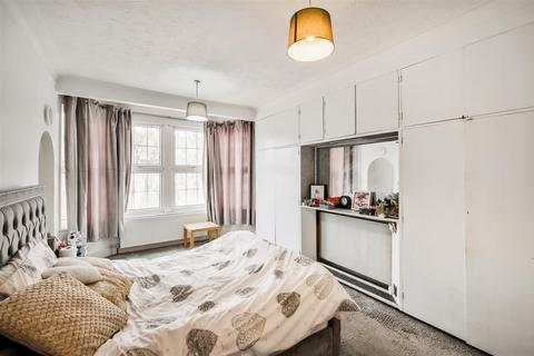 1 Windsor Road, London, E11 3QU