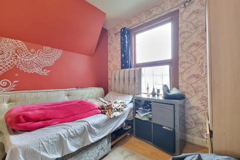 51 Wingate Road, Ilford, IG1 2JB
