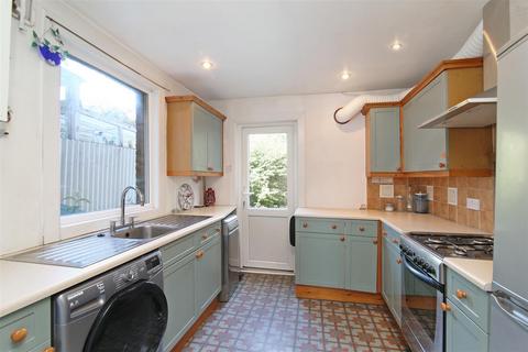 2 bedroom terraced house to rent, Holbrook Road | Stratford | E15