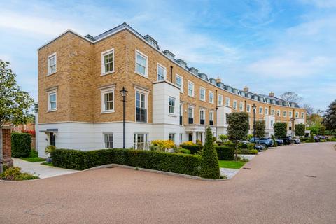 25 Egerton Drive, Isleworth, TW7 7EQ