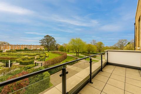 25 Egerton Drive, Isleworth, TW7 7EQ