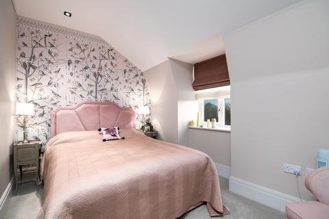 25 Egerton Drive, Isleworth, TW7 7EQ