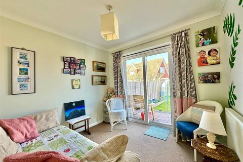 1 Broadview Close, Eastbourne, BN20 9RB