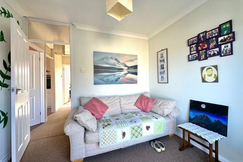 1 Broadview Close, Eastbourne, BN20 9RB