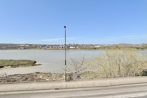 2 bedroom apartment for sale, Keating Close, Rochester