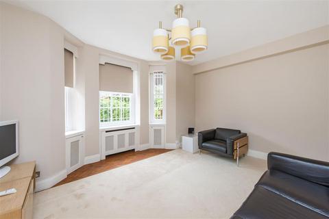 1 bedroom flat for sale, Princess Court, Queensway, W2