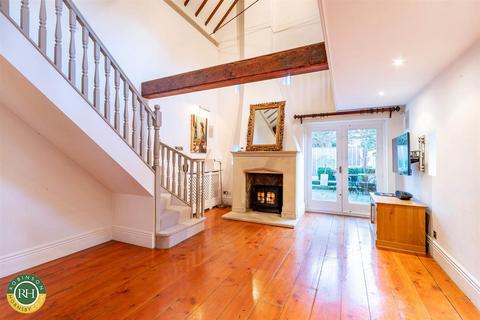 2 bedroom barn conversion for sale, Buttercross Barn, Sunderland Street, Tickhill, Doncaster