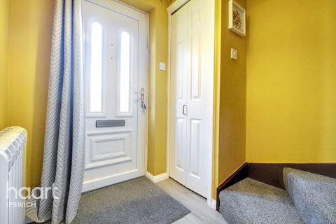8 Broom Crescent, Ipswich, IP3 0EE