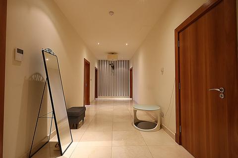undefined, Princess Park Manor, Royal Drive, London N11