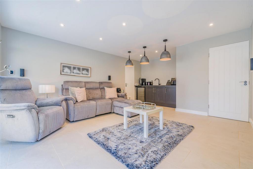 1262263 (2).jpg